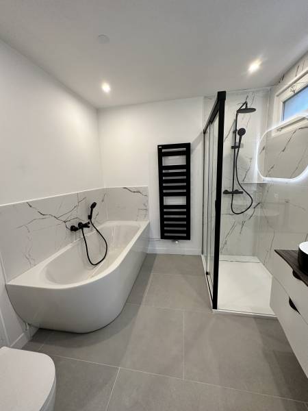 Magnifique salle de bain clés en main à Bourg-Achard