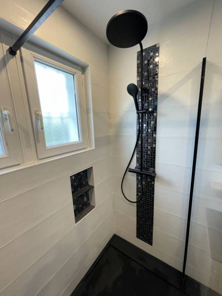 Rénovation complète d’une salle de bain dans une maison