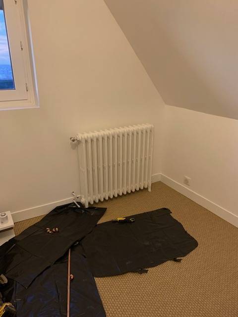 Installation d'un radiateur en fonte à Mont Saint Aignan