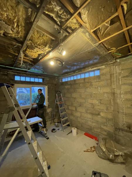 Admirez cet avant, pendant, après d'une salle de bain