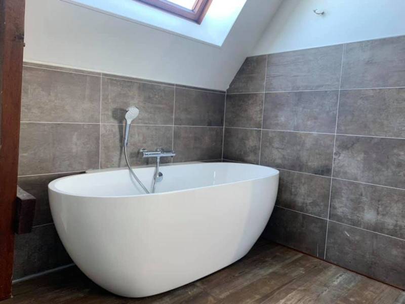 Pose d'une splendide baignoire ilot